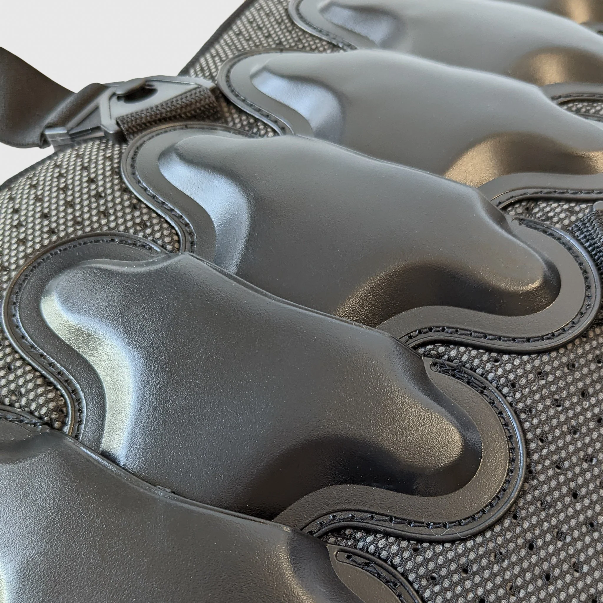Rippl Impact Spine Shield™ w. Shorts - Image 5